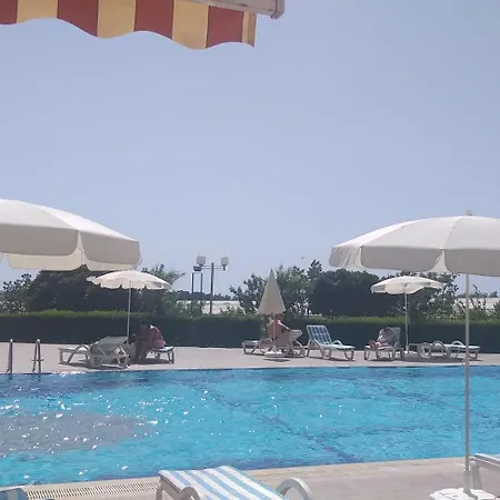 Sunset Resort, 5* Hotel/beach Facilities Апартаменты *